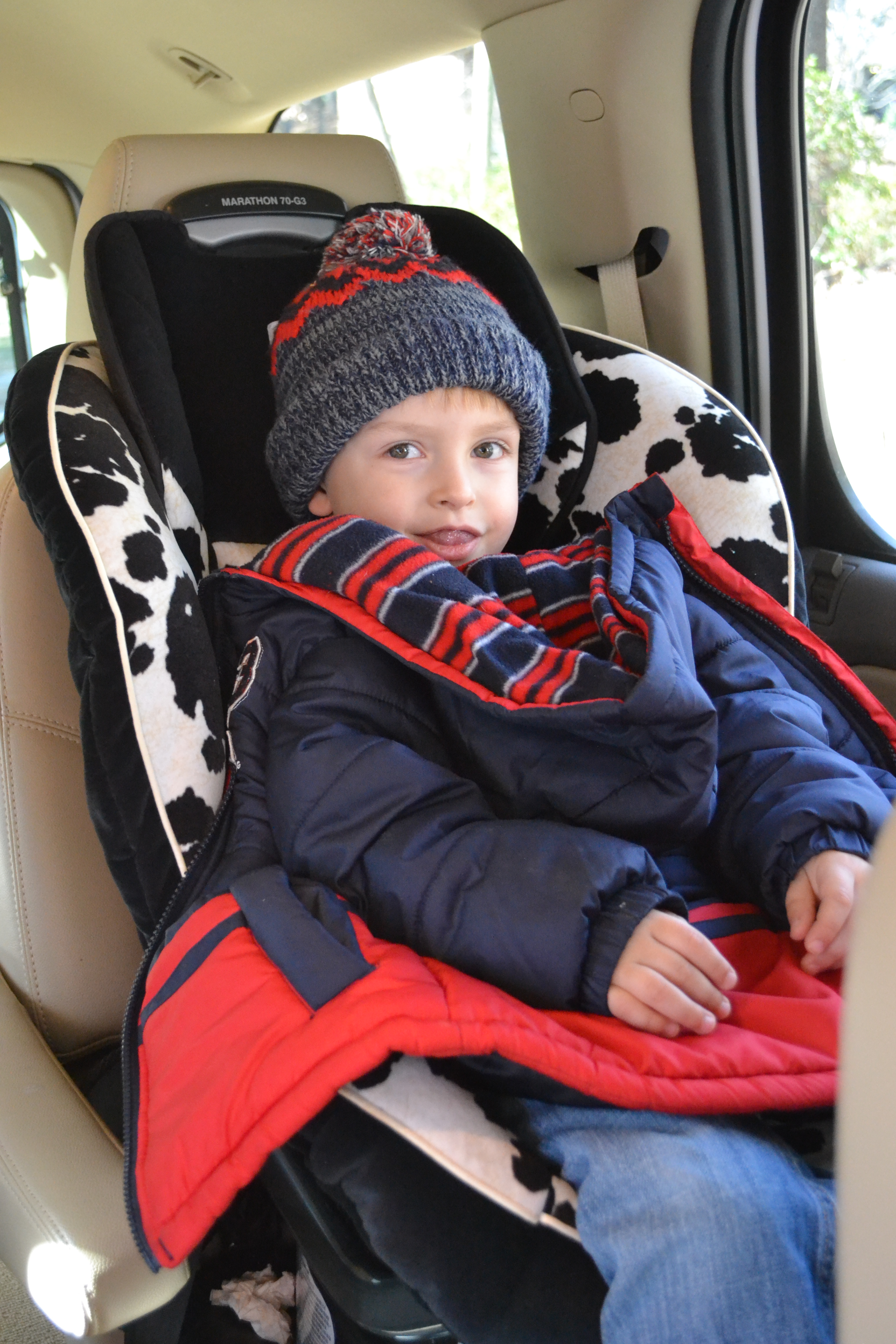 Why you should never leave your child in a jacket in a car seat